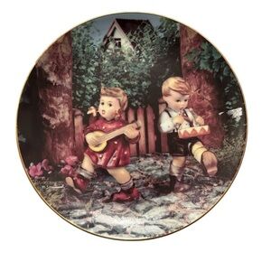 M.I. Hummel 'Private Parade' Collector Plate
